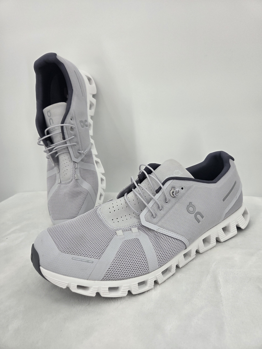 On Cloud 5 Men’s Size 14 Gray White CloudTec Running Shoes Sneakers